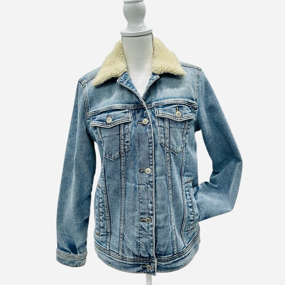 Hollister Y2K Sherpa Jean Jacket in Light Wash Size Small